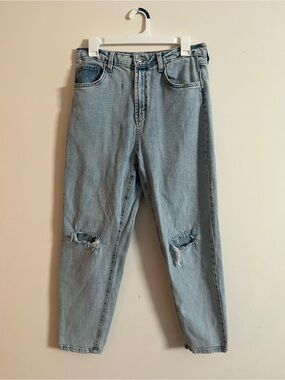 Distressed high rise mom jean size 10